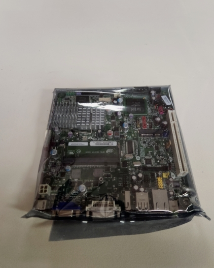 New Intel D945GSEJT Johnstown Fanless Mini-ITX Motherboard