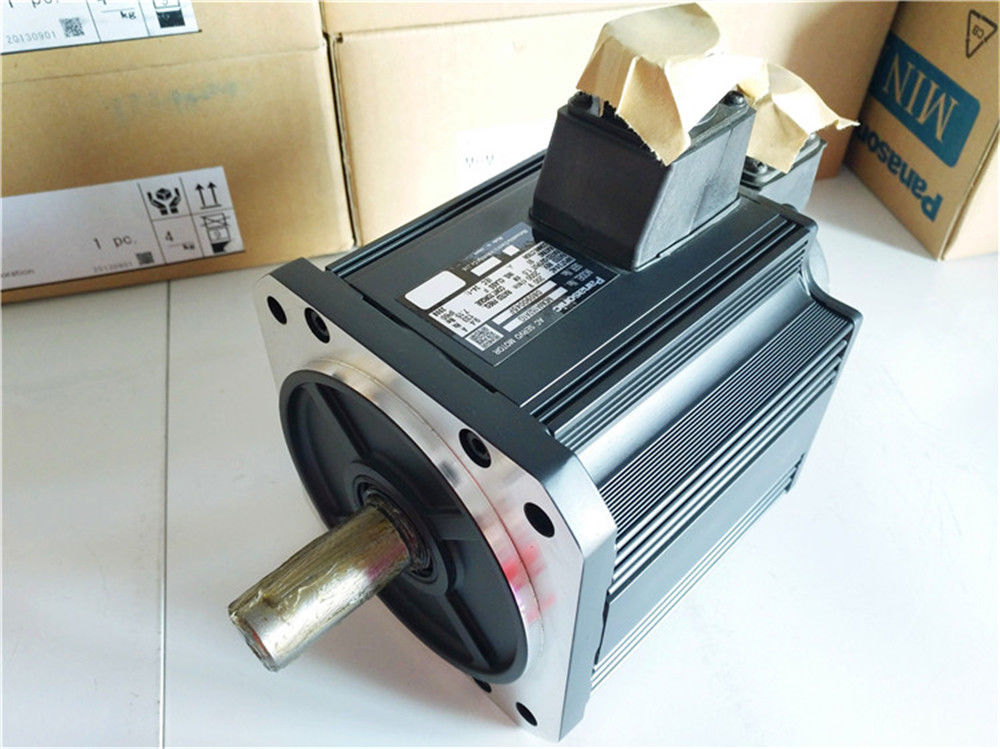 Brand New PANASONIC AC Servo motor MDMA252A1G in box