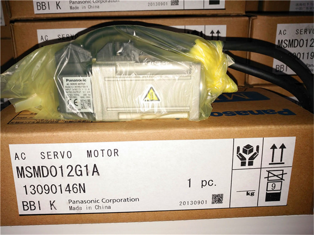 Original New PANASONIC AC Servo motor MSMD012G1A in box