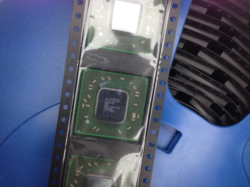 New AMD 216-0752001 RS880 M Notebook GPU Graphic BGA Chipset