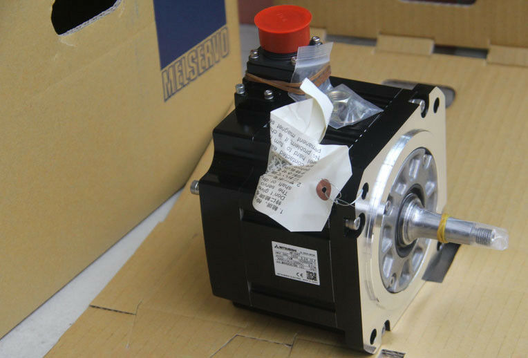 MITSUBISHI AC SERVO MOTOR HC-LF152 NEW ORIGINAL EXPEDITED SHIPPING