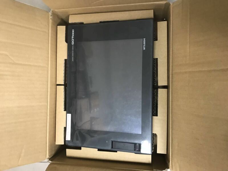 NEW ORIGINAL MITSUBISHI GT1675-VNBD TOUCH PANEL EXPEDITED SHIPPING