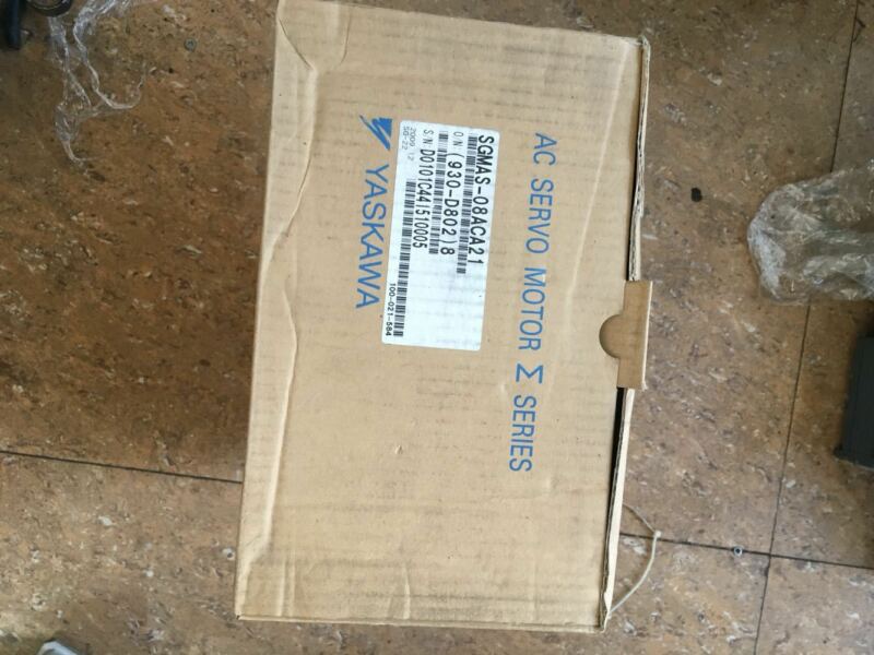 NEW ORIGINAL YASKAWA AC SERVO MOTOR Please wait for you EXPEDITED SHIPPING