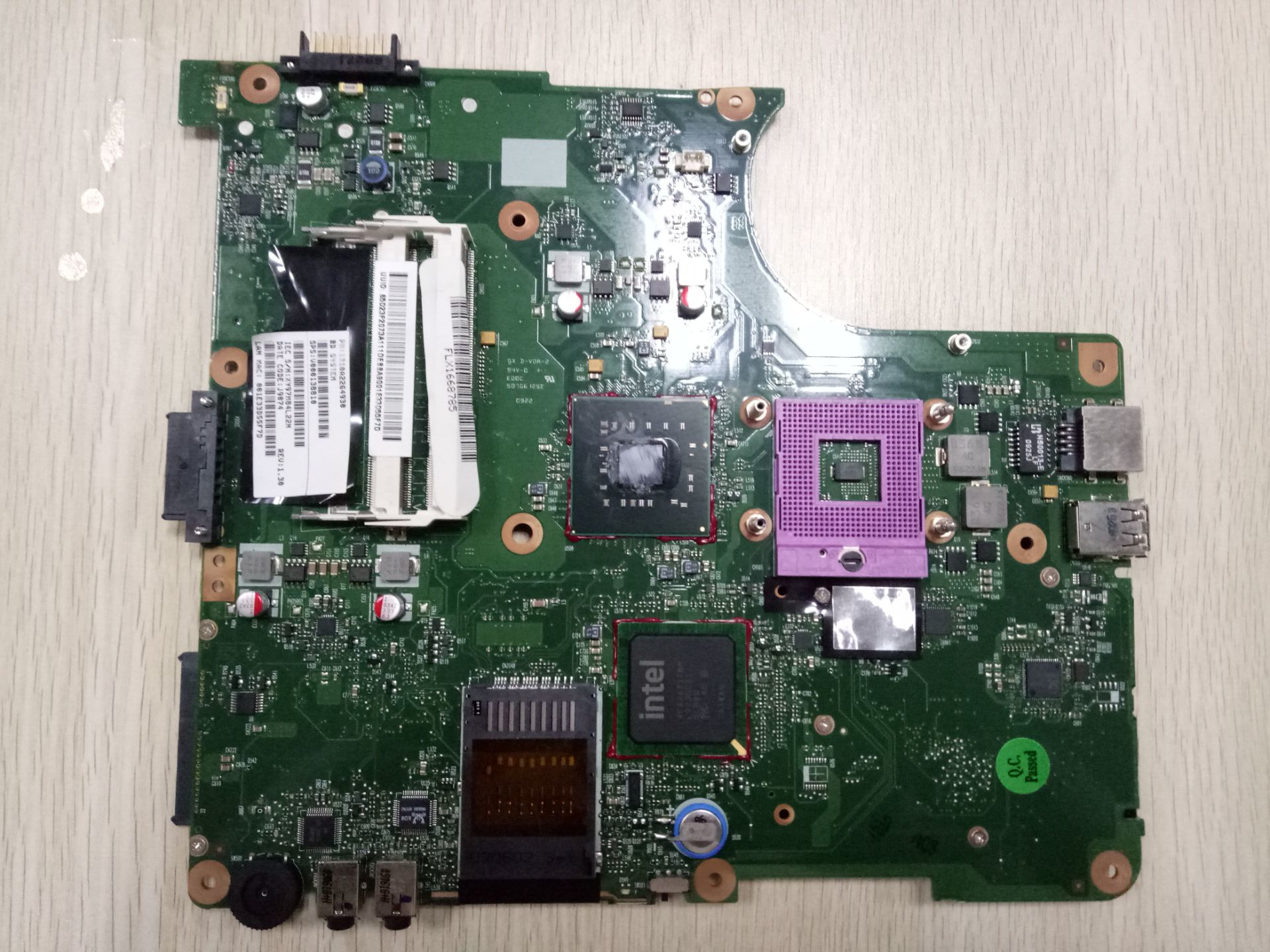 Toshiba Satellite L300 L305 Laptop Motherboard V000138810 6050A2