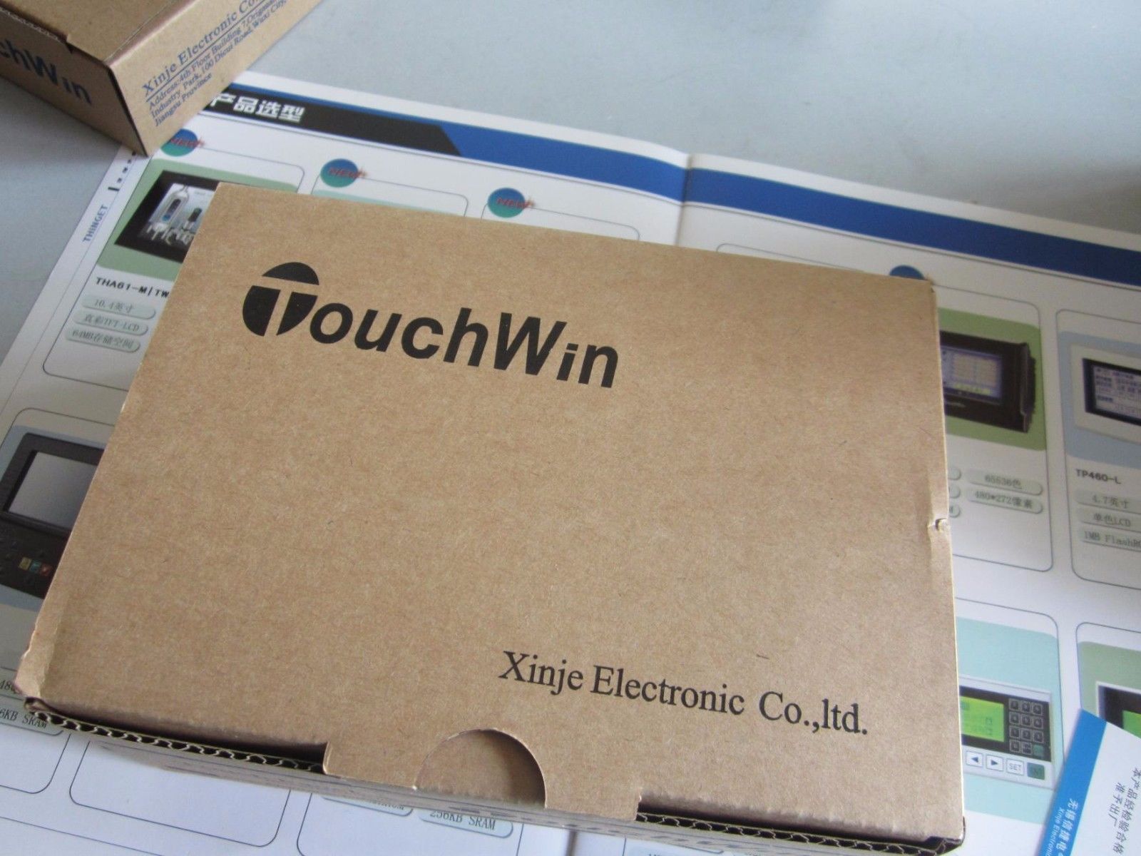TH465-MT XINJE Touchwin HMI Touch Screen 4.3 inch with program cable new