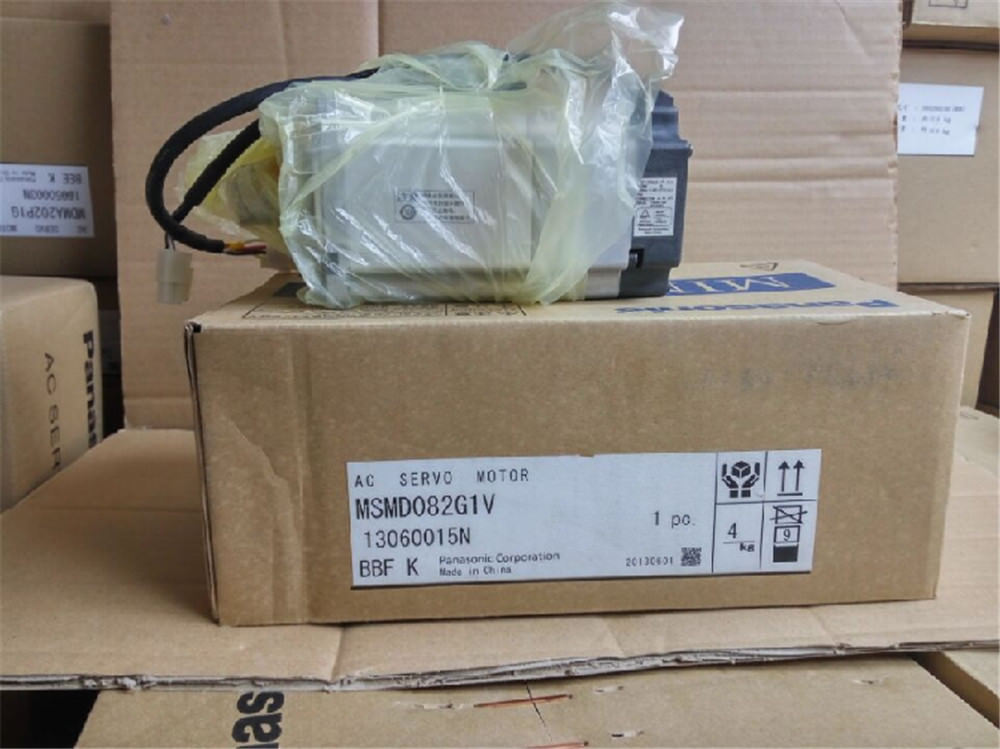 Original New PANASONIC AC servo motor MSMD082G1V in box