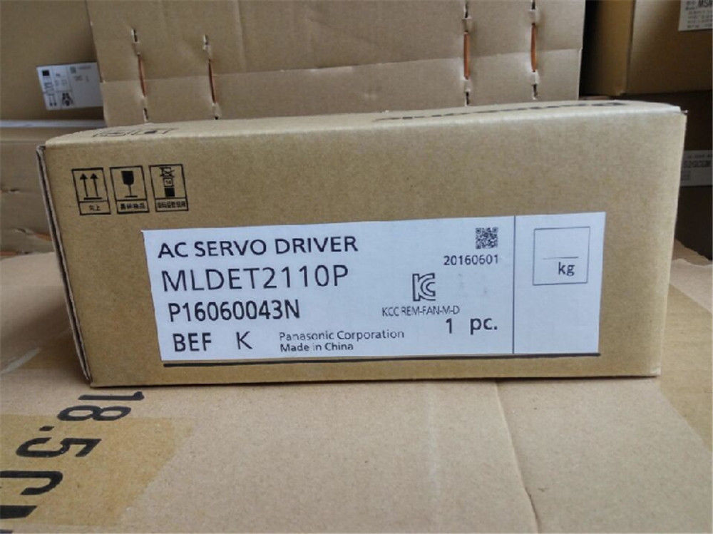 Original New PANASONIC AC Servo drive MLDET2110P in box