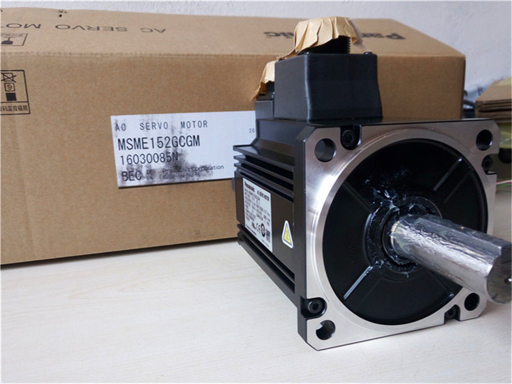 Genuine NEW PANASONIC AC servo motor MSME152GCGM in box