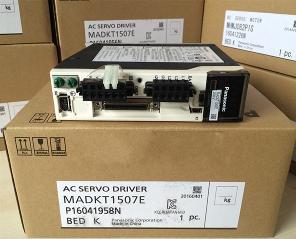 Original New PANASONIC AC Servo drive MADKT1507E in box