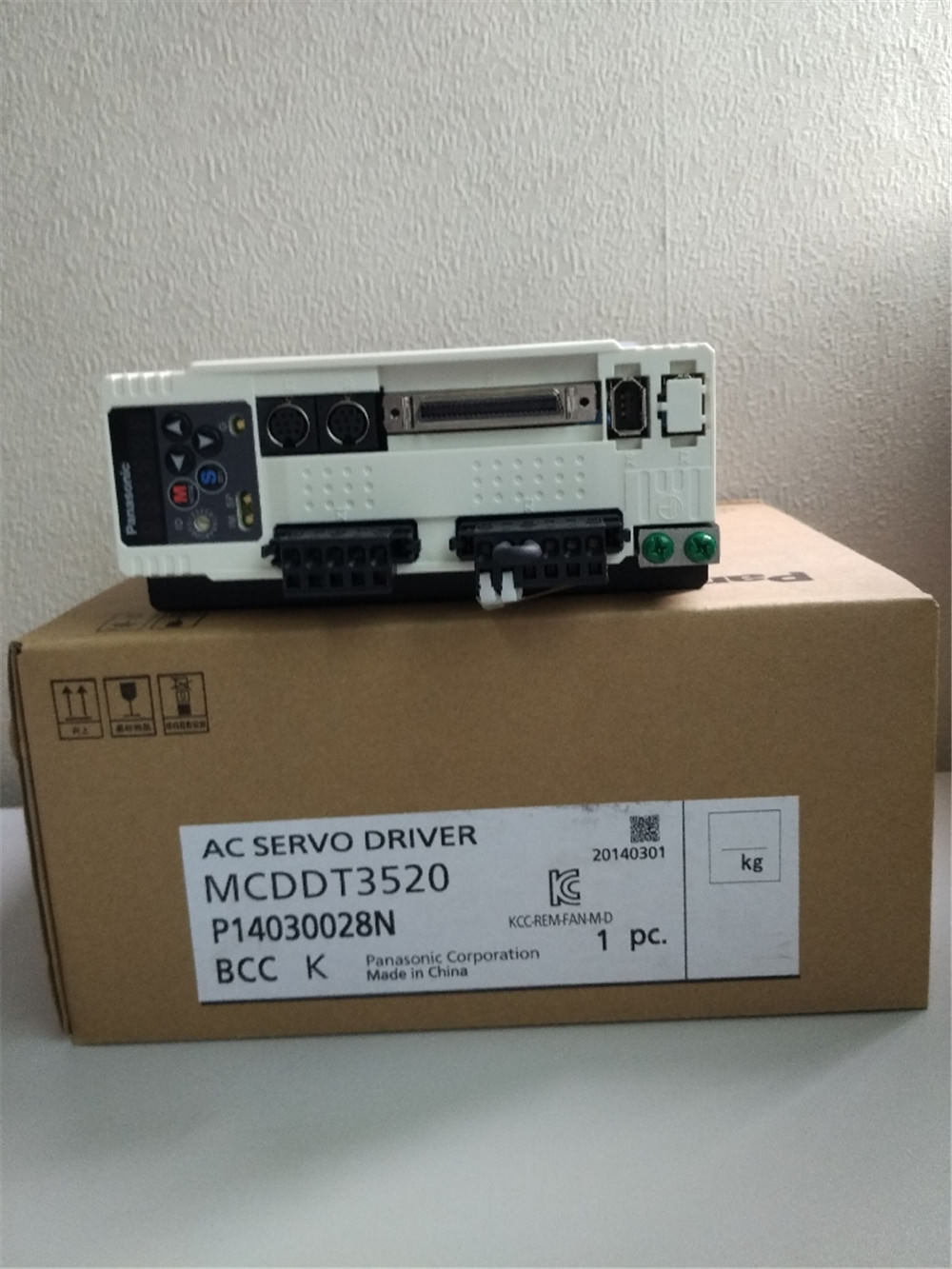 Brand New PANASONIC Servo drive MCDDT3520 in box